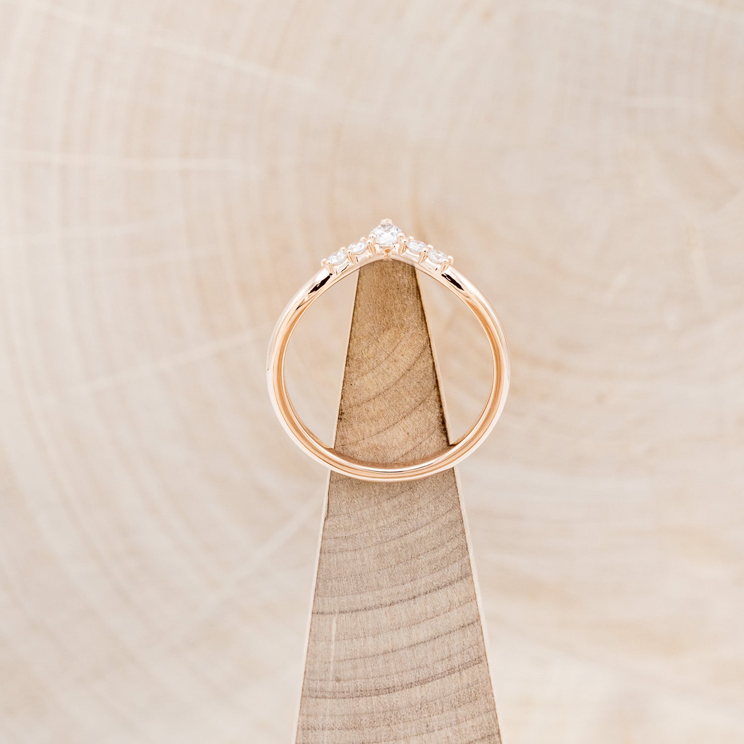 "BELLAMY" - V-SHAPED DIAMOND TRACER-6