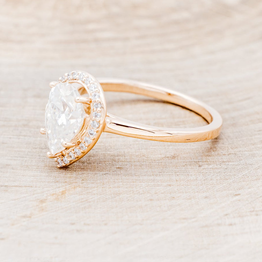 "CLARISS" - PEAR-SHAPED MOISSANITE ENGAGEMENT RING WITH DIAMOND HALO-9