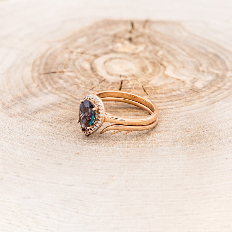 "CLARISS" - PEAR SHAPED LAB-GROWN ALEXANDRITE ENGAGEMENT RING WITH DIAMOND HALO & ANTLER TRACER-8