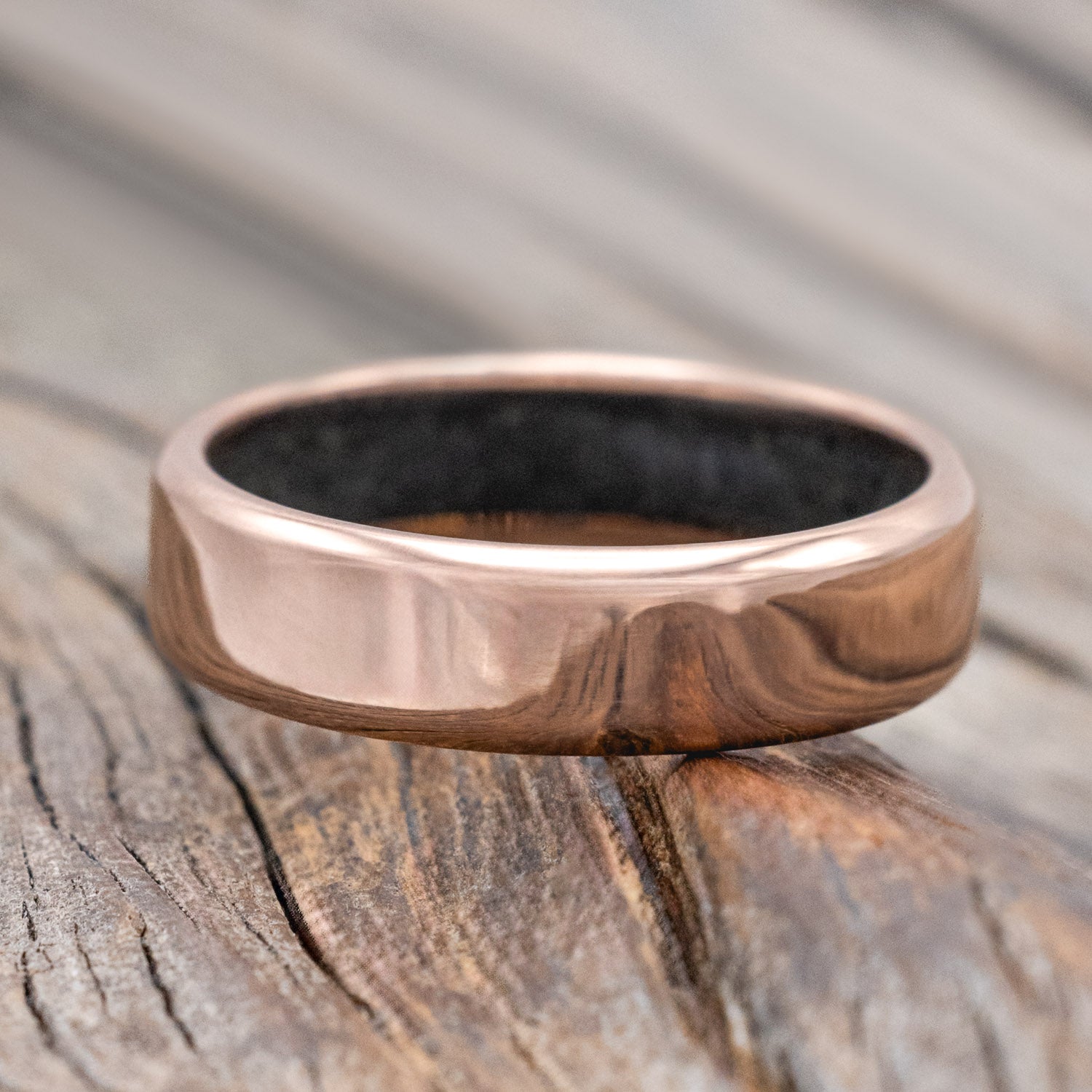 CRUSHED MOSS AGATE LINED WEDDING BAND-Staghead Designs