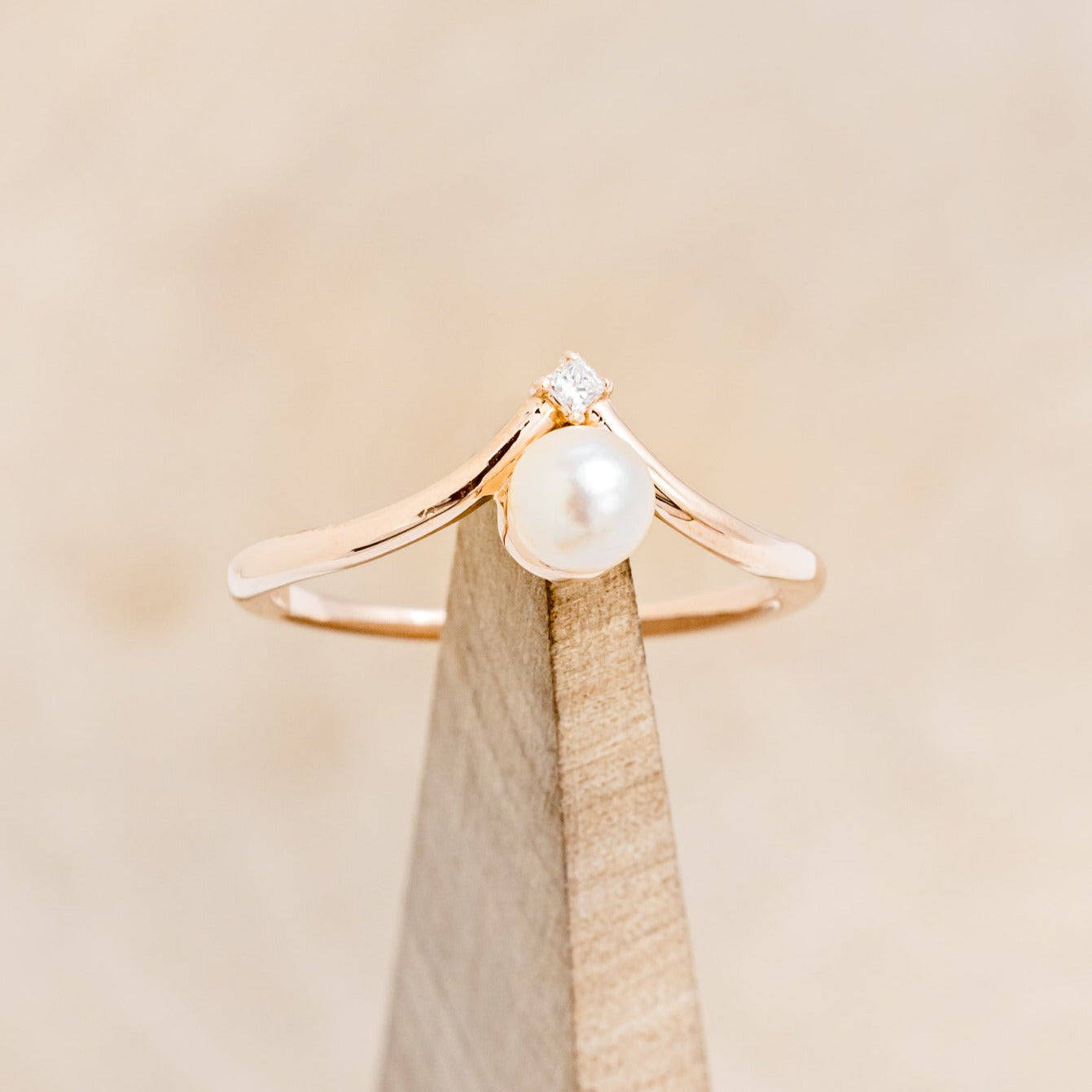 ROUND AKOYA PEARL ENGAGEMENT RING WITH DIAMOND ACCENT & DIAMOND TRACER-5