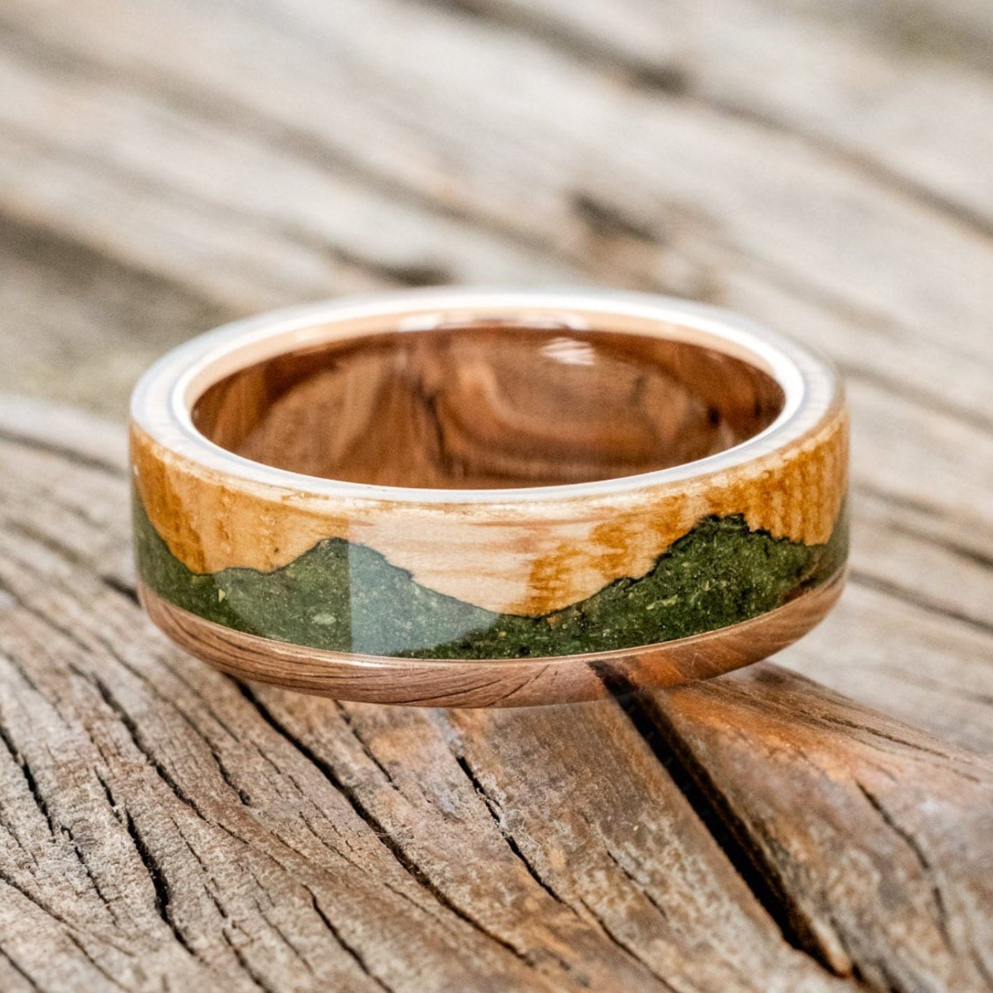 "EZRA" - WHISKEY BARREL OAK WITH MOSS WEDDING RING-12