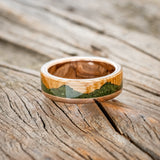 "EZRA" - WHISKEY BARREL OAK WITH MOSS WEDDING RING-12