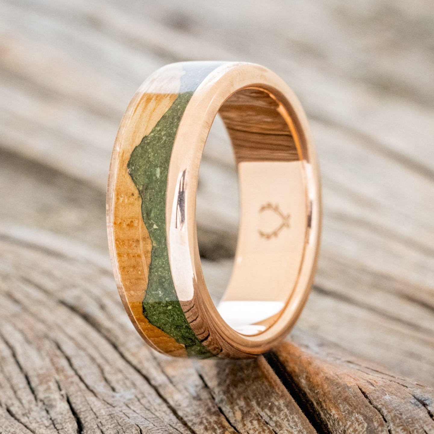 "EZRA" - WHISKEY BARREL OAK WITH MOSS WEDDING RING-10