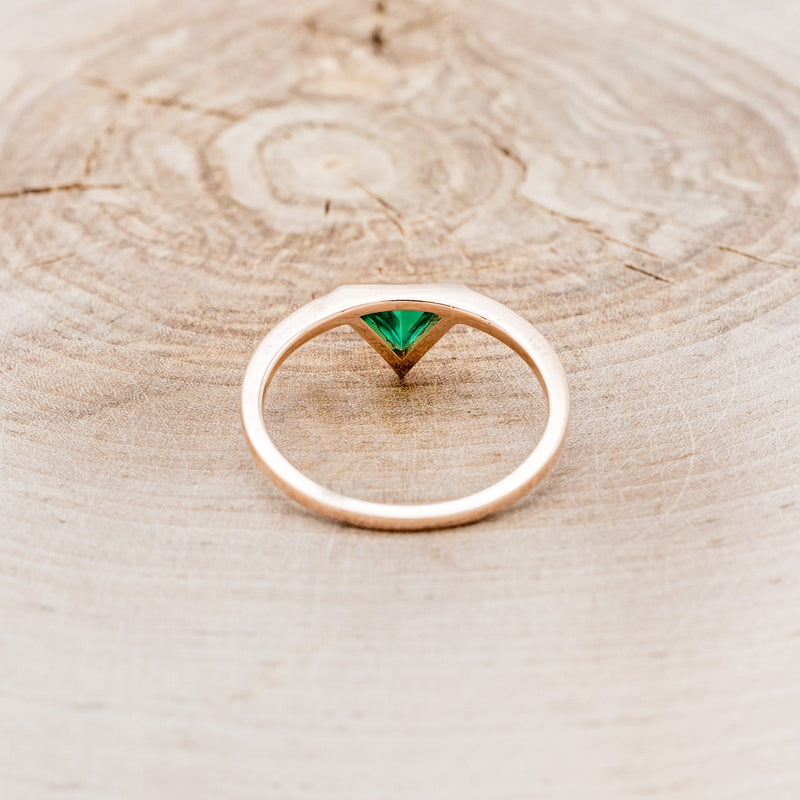 "JENNY FROM THE BLOCK" - TRIANGLE LAB-GROWN EMERALD ENGAGEMENT RING