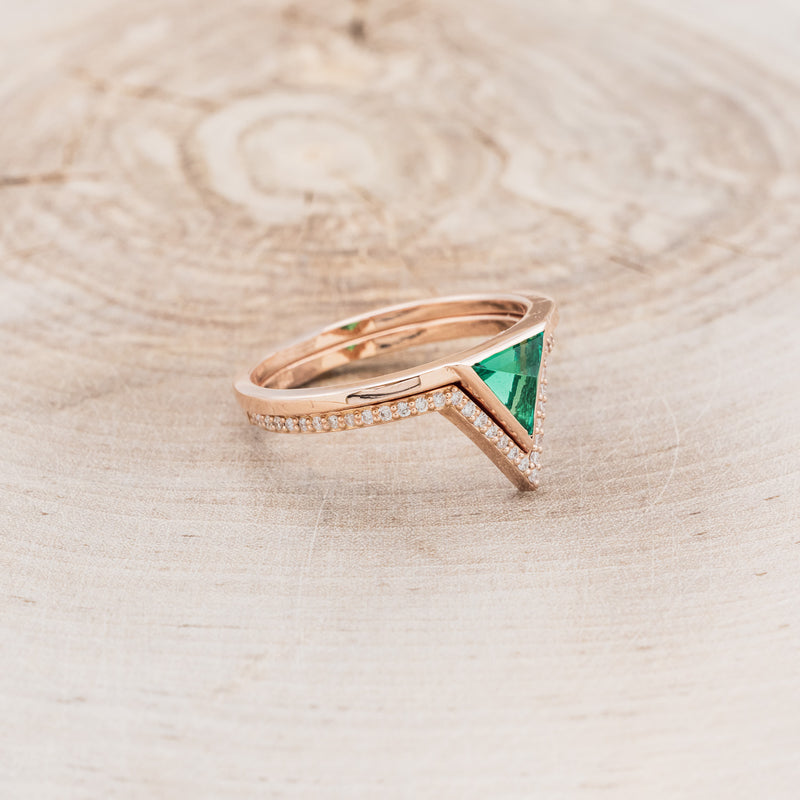 "JENNY FROM THE BLOCK" - TRIANGLE LAB-GROWN EMERALD ENGAGEMENT RING WITH V-SHAPED DIAMOND BAND-2