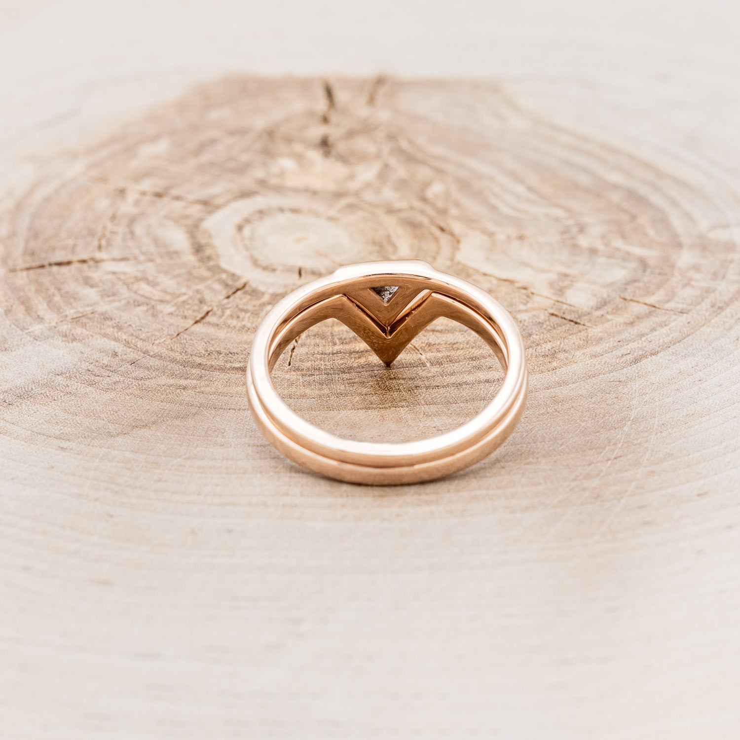 "JENNY FROM THE BLOCK" - TRIANGLE SALT & PEPPER DIAMOND ENGAGEMENT RING WITH GRANITE V-SHAPED TRACER-5