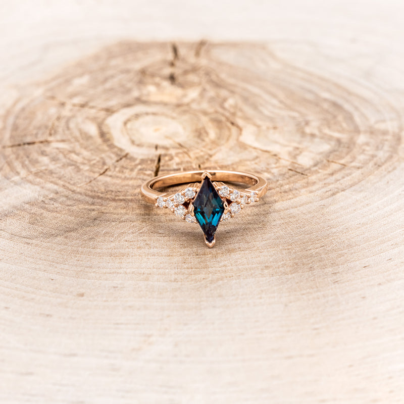 "LAYLA" - KITE CUT LAB-GROWN ALEXANDRITE ENGAGEMENT RING SET WITH DIAMOND ACCENTS & "SAGE" TRACER
