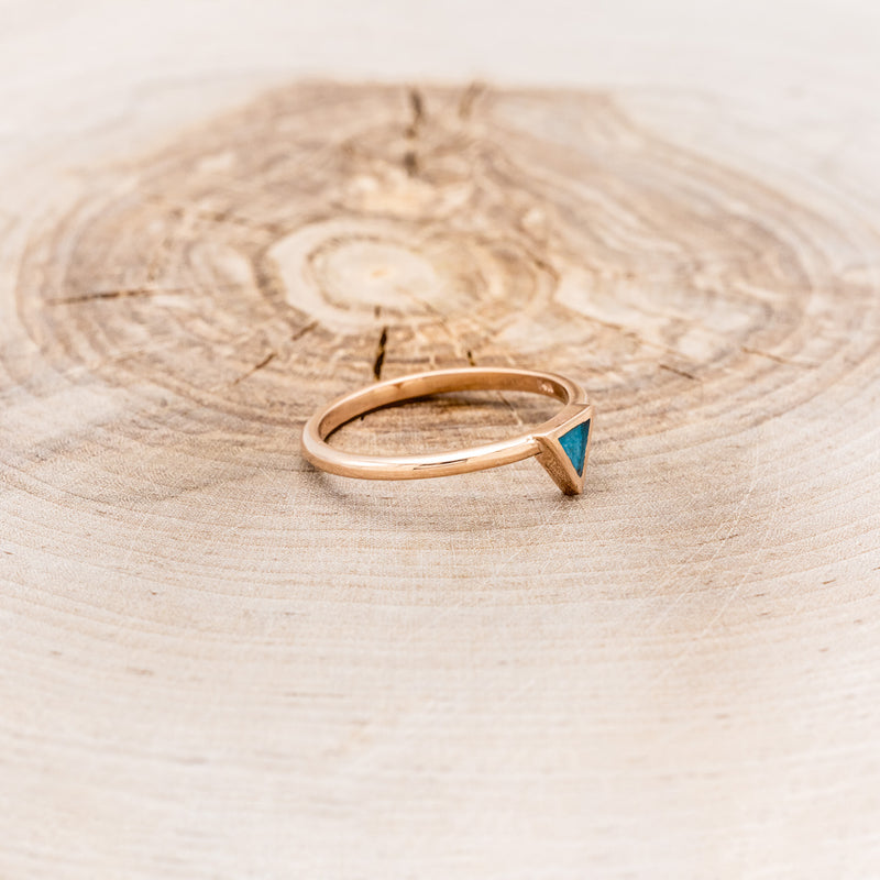 "MERA" - TRIANGLE TURQUOISE ENGAGEMENT RING WITH A DIAMOND V-SHAPED STACKER