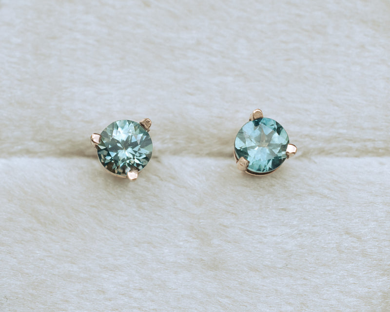 ROUND MONTANA SAPPHIRE STUD EARRINGS-3