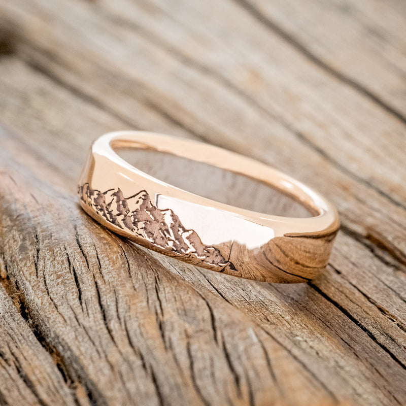 MOUNTAIN ENGRAVED WEDDING BAND WITH LINING-Staghead Designs