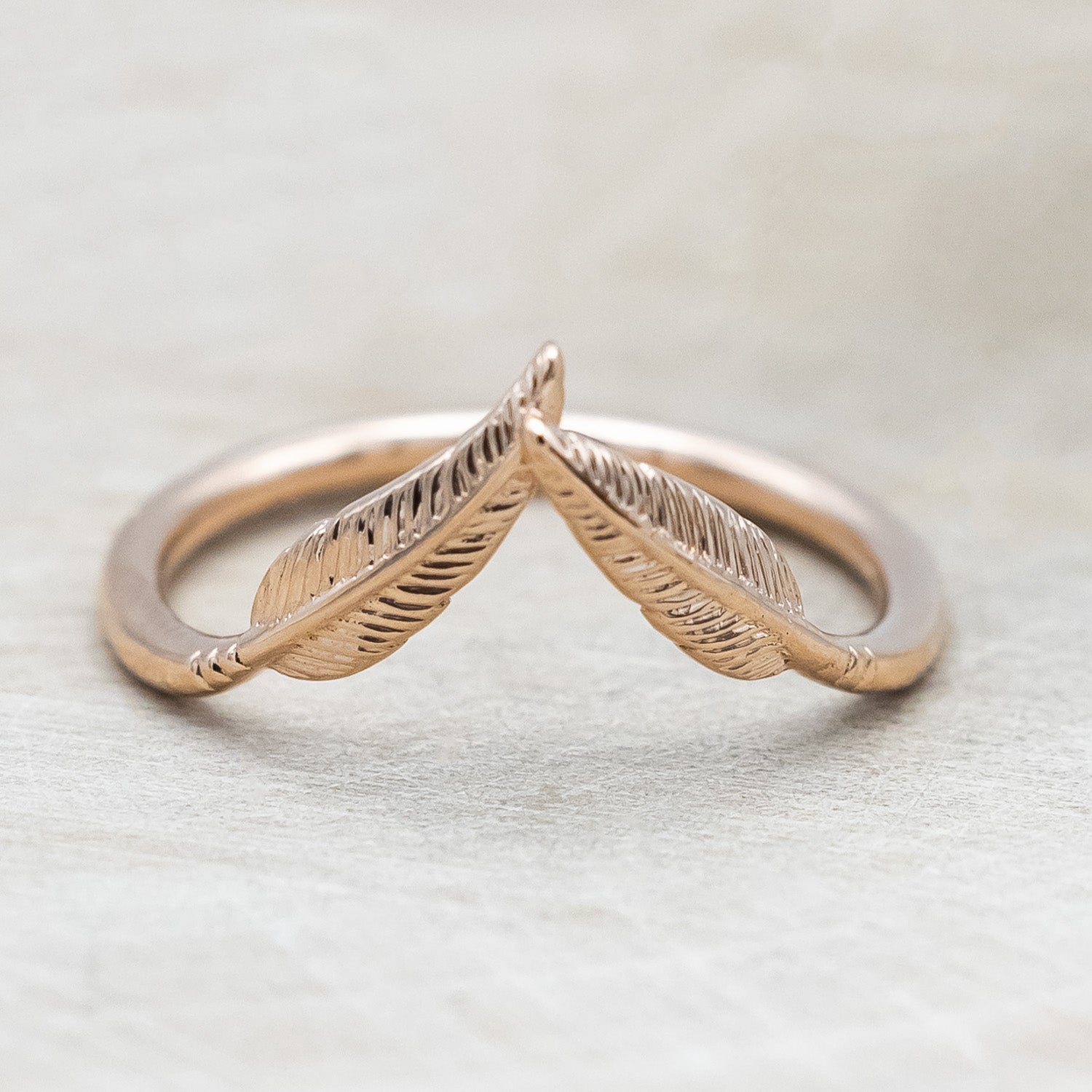 "Fala" - 14K gold feather-style tracer