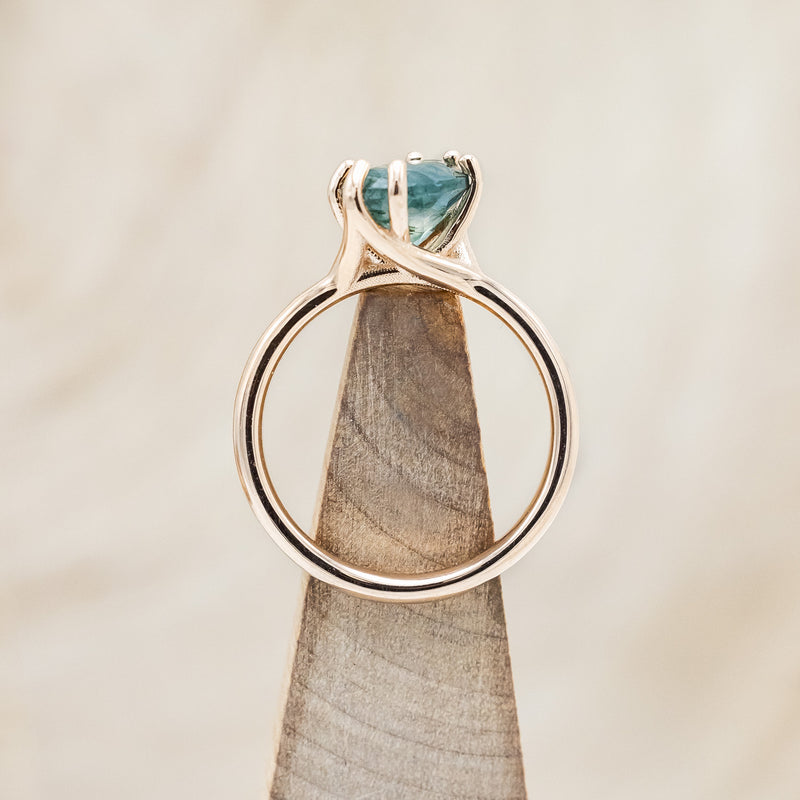 "TULIP" - DIAGONAL SET OVAL MOSS AGATE SOLITAIRE ENGAGEMENT RING-Staghead Designs