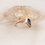"WILLA" - KITE CUT MOSS AGATE SOLITAIRE ENGAGEMENT RING WITH DIAMOND TRACER