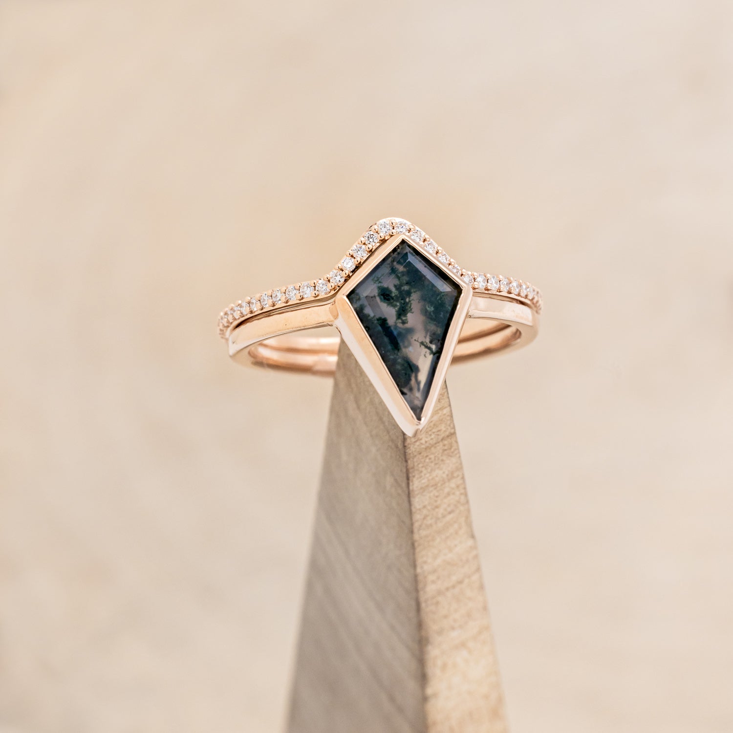 "WILLA" - KITE CUT MOSS AGATE SOLITAIRE ENGAGEMENT RING WITH DIAMOND TRACER-31