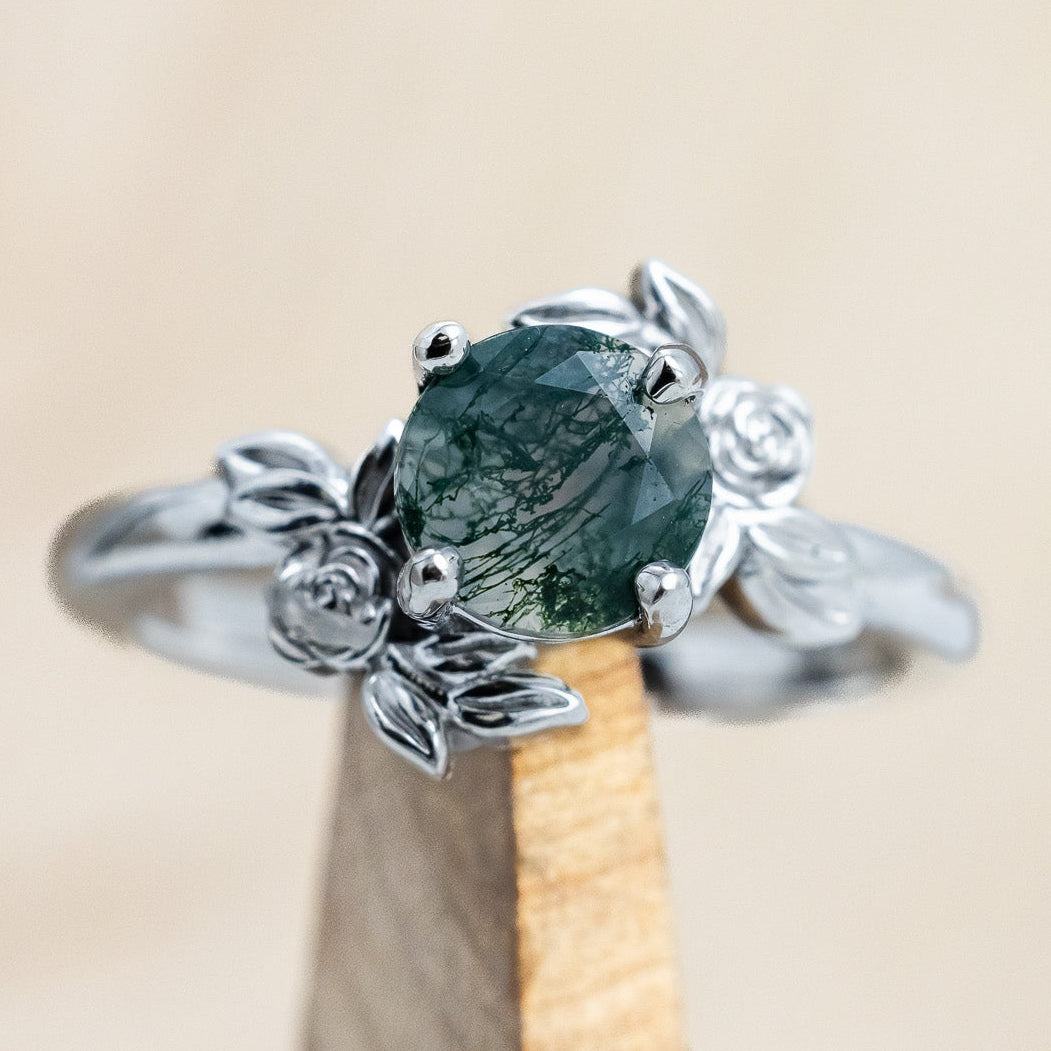 "ROSA" - ROUND CUT MOSS AGATE ENGAGEMENT RING WITH FLOWER ACCENTS-Staghead Designs