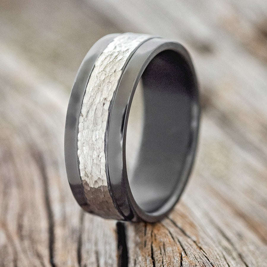 "SEDONA" - RAISED HAMMERED CENTER WEDDING RING-1