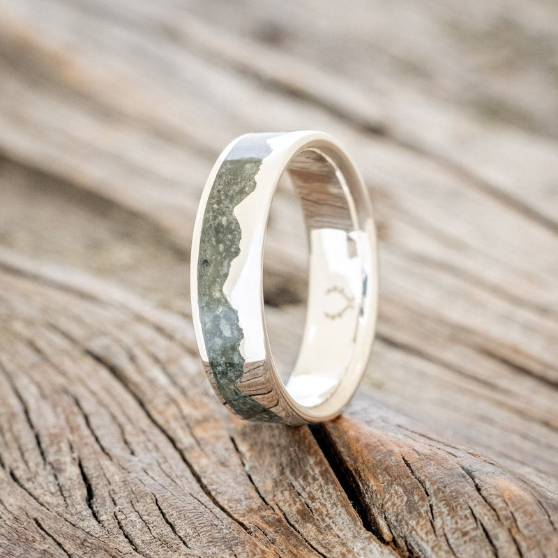 "HELIOS" - CRUSHED MOSS AGATE MOUNTAIN RANGE WEDDING BAND-19