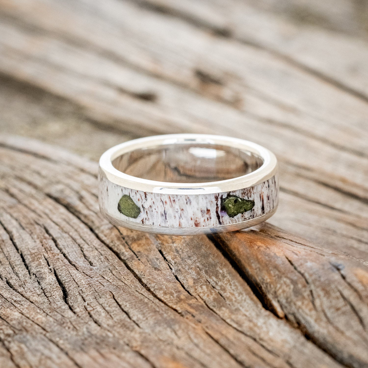 "RAINIER" - MOSS & ANTLER WEDDING BAND-9