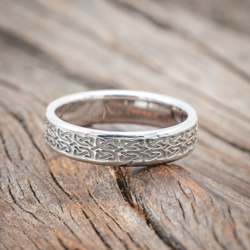 CELTIC LOVE KNOT ENGRAVED WEDDING BAND-Staghead Designs