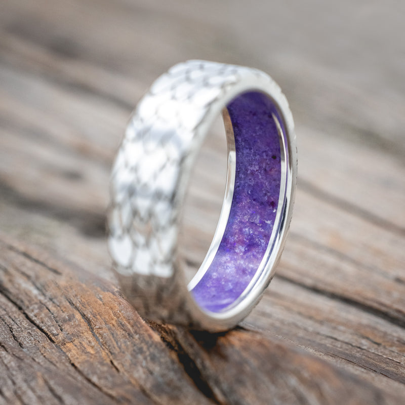 "ECHO" - DRAGON SCALE WEDDING RING FEATURING A PURPLE OPAL LINED BAND-Staghead Designs