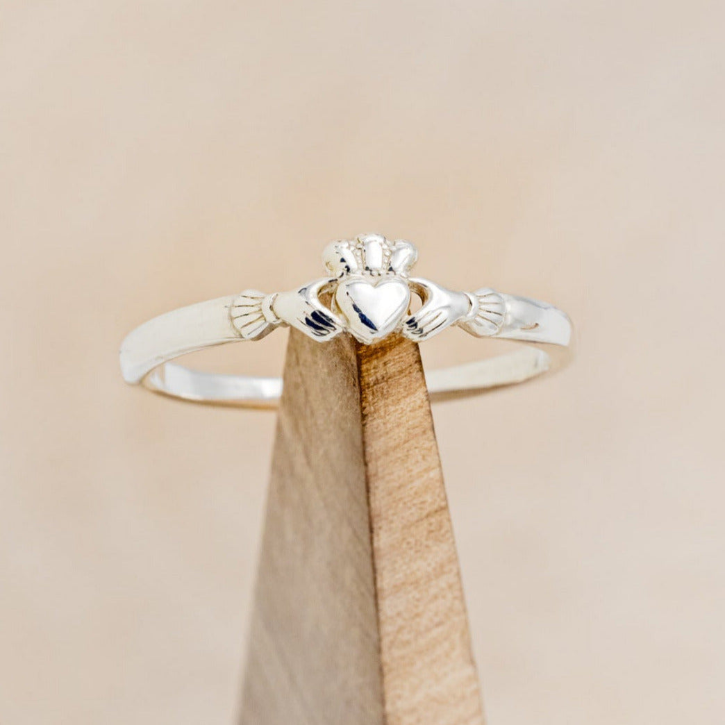 SILVER CLADDAGH RING-1