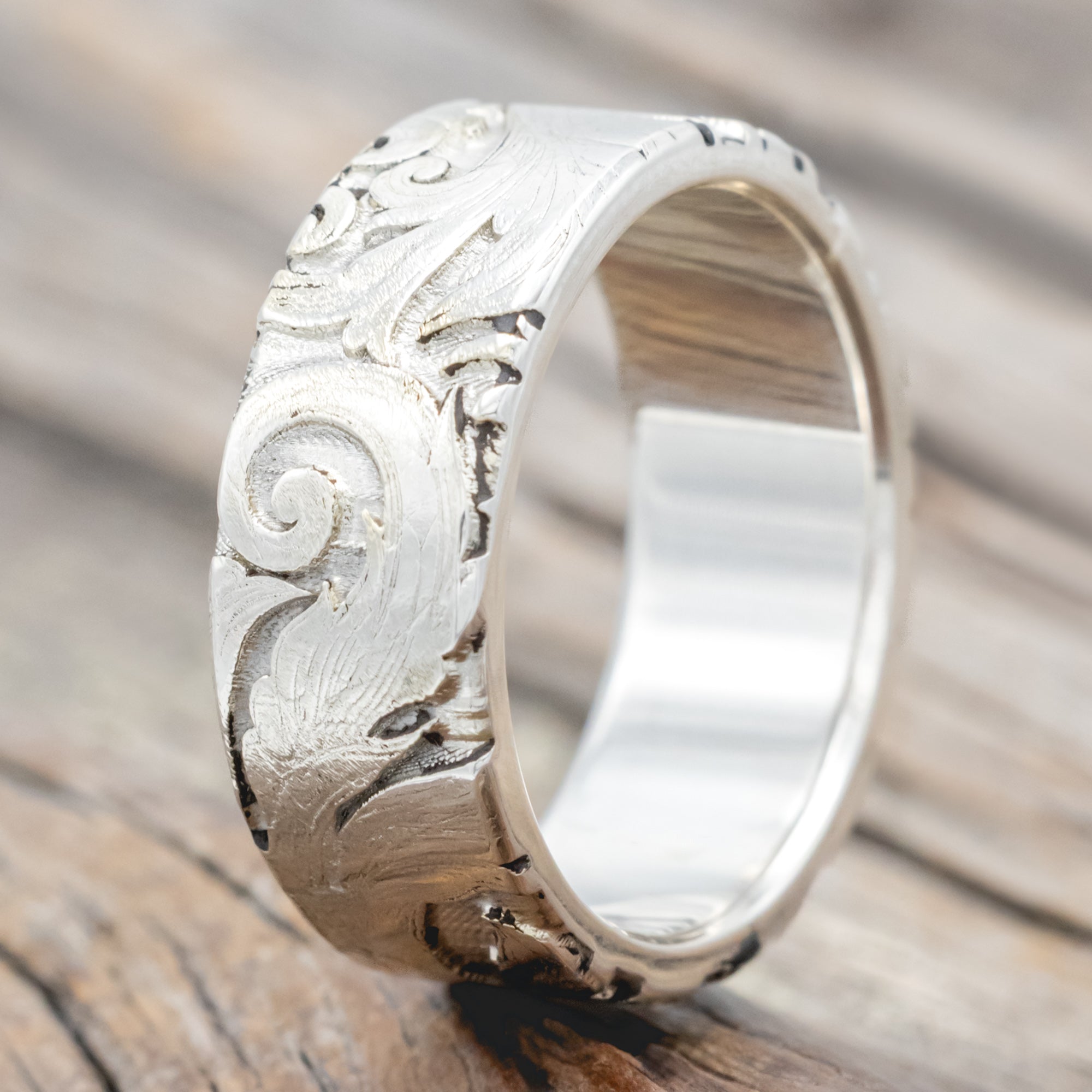 "FIELDER" - 3D ENGRAVED BOTANICAL-INSPIRED WEDDING BAND-Staghead Designs