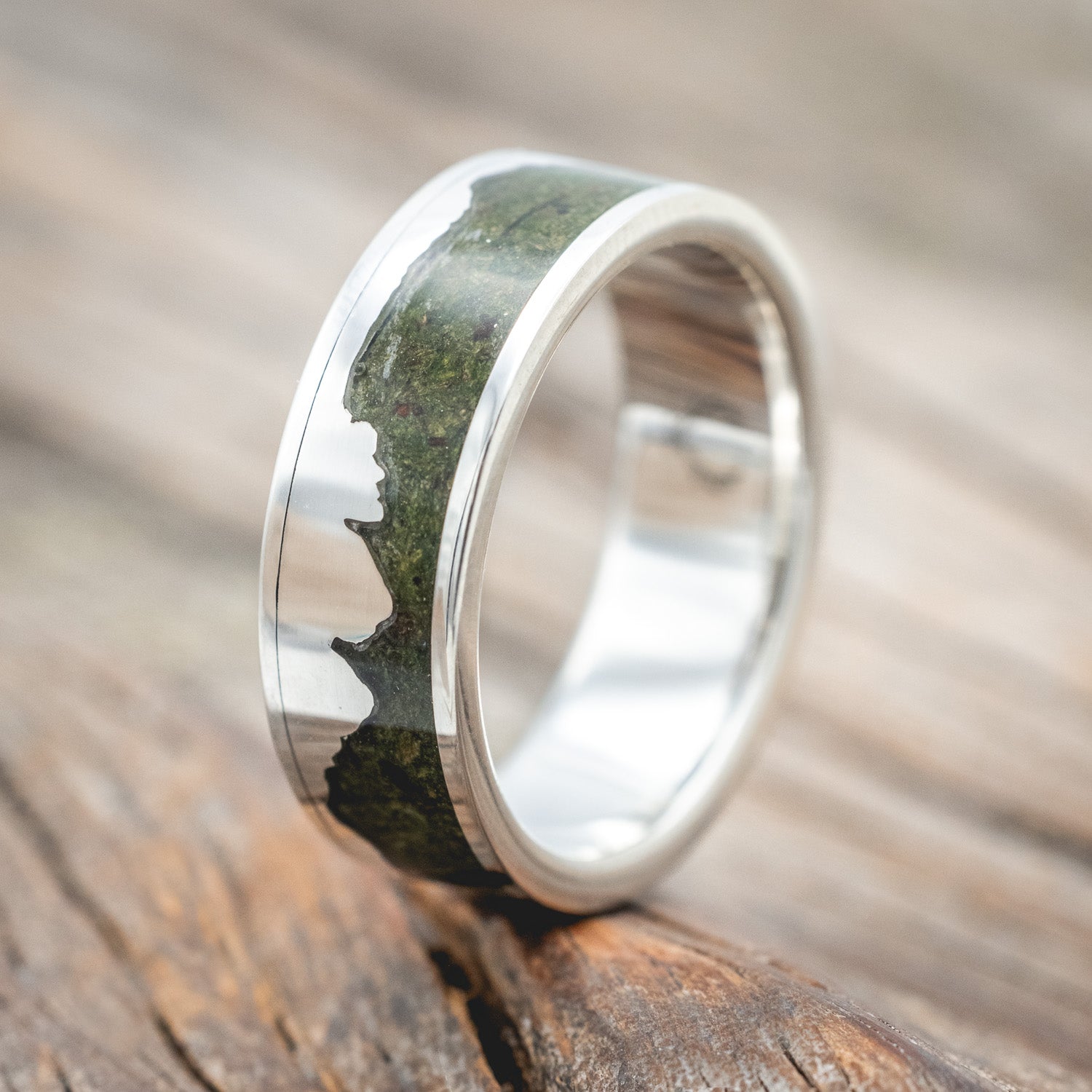 "HELIOS" - MOSS WEDDING BAND FEATURING THE DOLOMITES MOUNTAIN RANGE-Staghead Designs