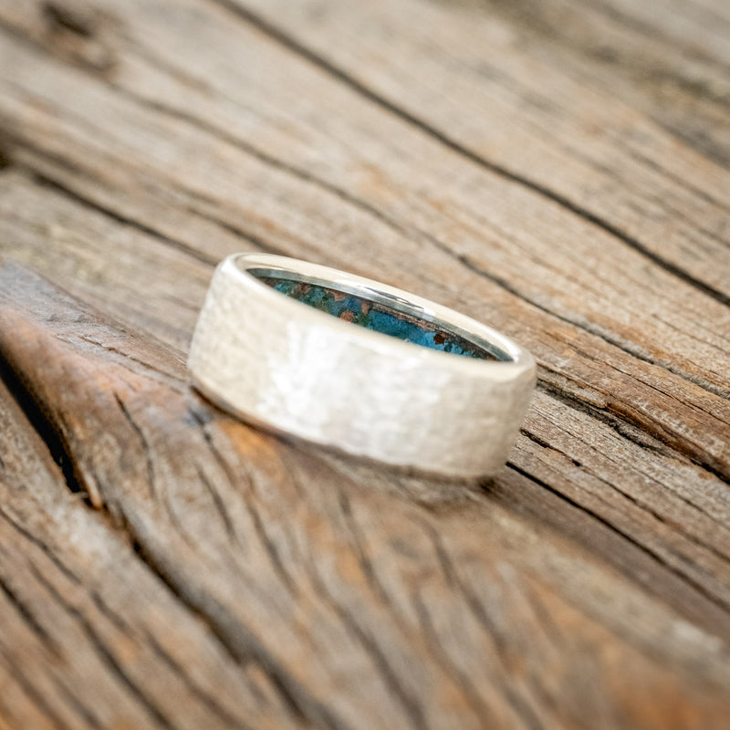 HAMMERED WEDDING BAND WITH PATINA COPPER LINING-17