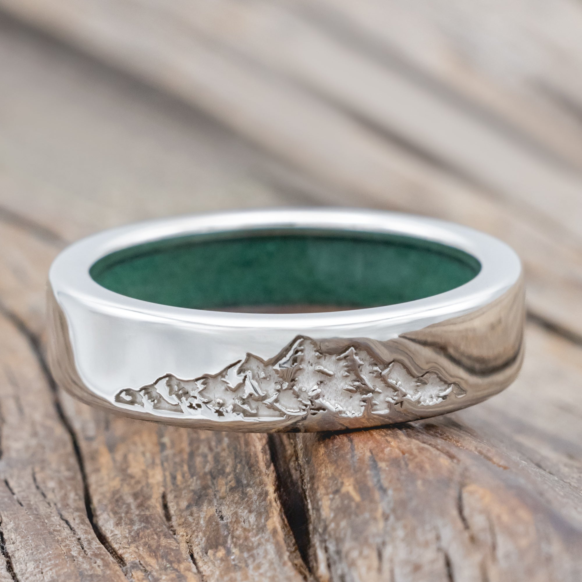 "HORIZON" - MOUNTAIN ENGRAVED WEDDING BAND WITH CUSTOM LINING-Staghead Designs