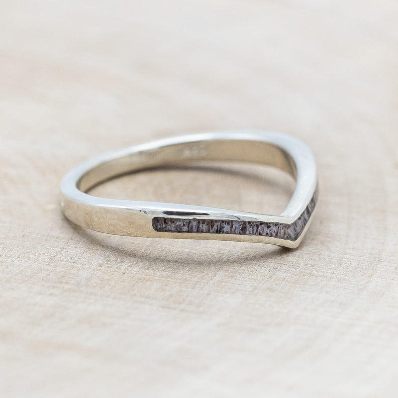 "KIDA" - V-SHAPE STACKING WEDDING BAND WITH ANTLER INLAY-Staghead Designs