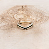 "KIDA" - V-SHAPE STACKING WEDDING BAND WITH MOSS INLAY-4