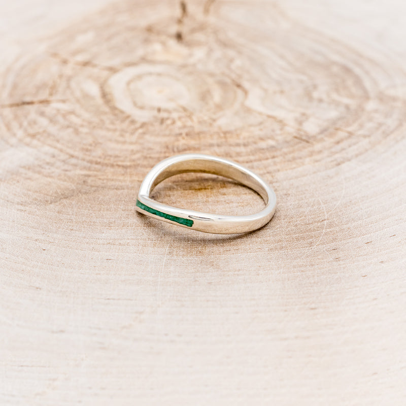 "KIDA" - V-SHAPE STACKING WEDDING BAND WITH MALACHITE INLAY-3