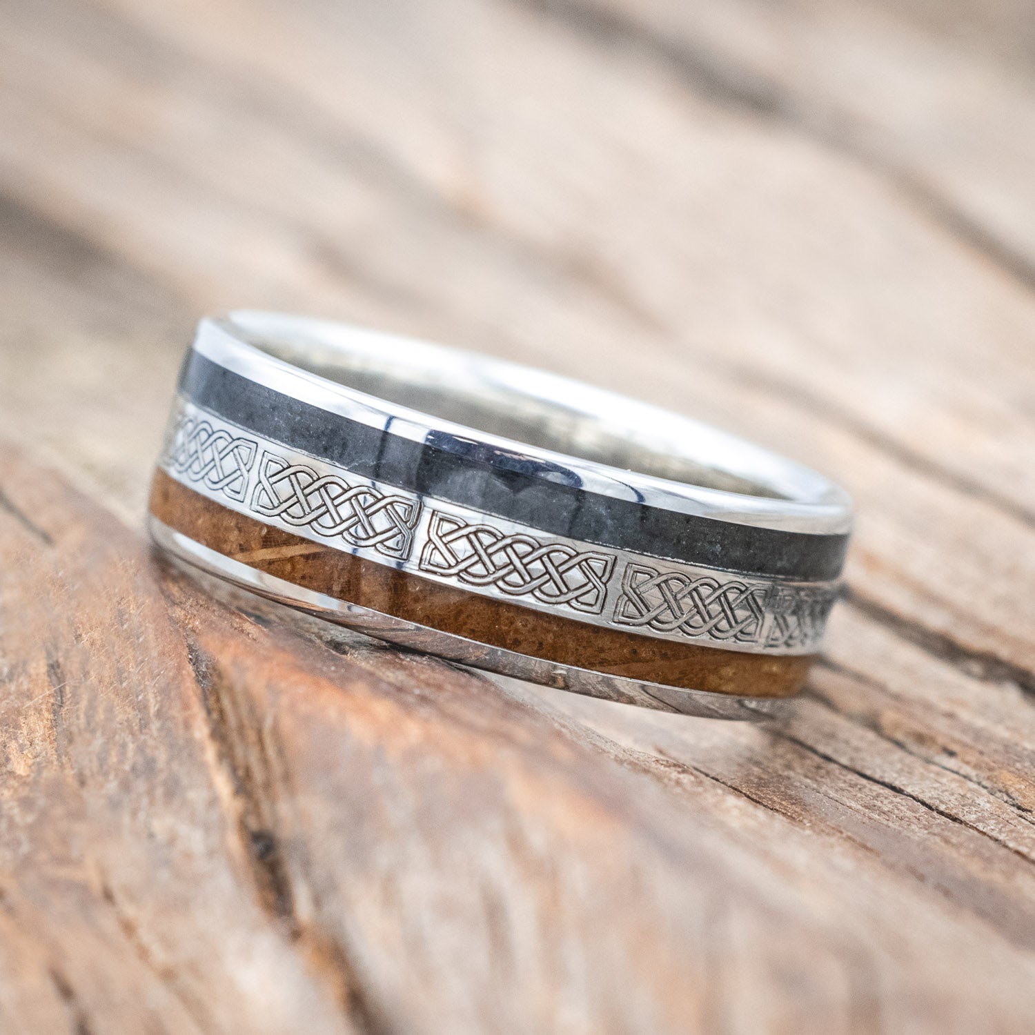 "RYDER" - CELTIC SAILOR'S KNOT ENGRAVED WITH WHISKEY BARREL & MOSS AGATE WEDDING RING-Staghead Designs