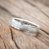 "SEDONA" - RAISED HAMMERED CENTER WEDDING RING-Staghead Designs