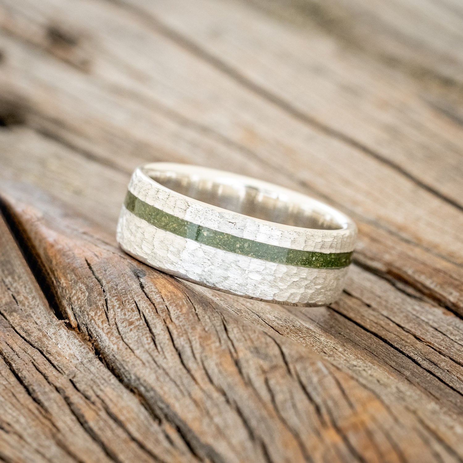 "VERTIGO" - MOSS WEDDING BAND WITH A HAMMERED FINISH-8