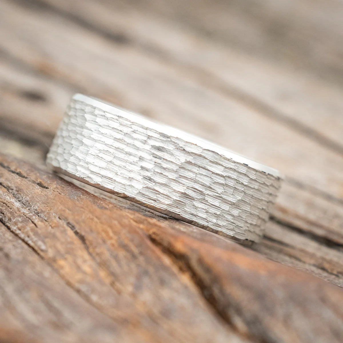 SOLID METAL WEDDING BAND WITH HAMMERED FINISH - SILVER - SIZE 9-Staghead Designs