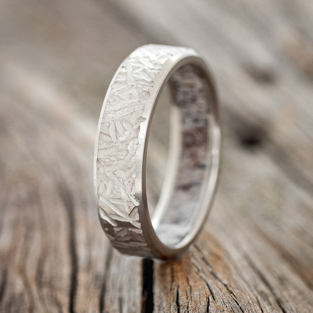 ANTLER LINED WEDDING BAND - READY TO SHIP-Staghead Designs