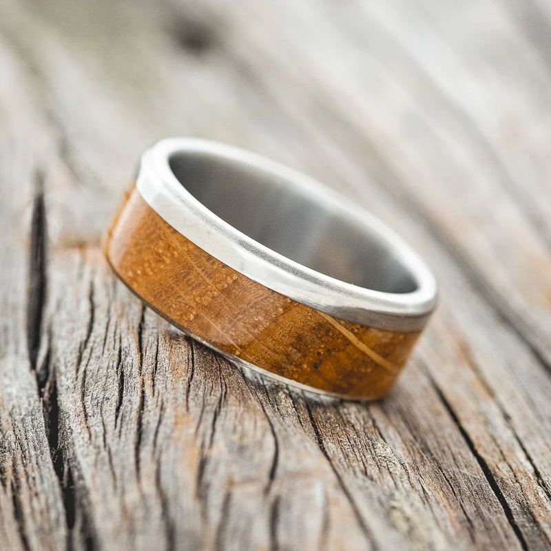 "EZRA" - WHISKEY BARREL OAK WEDDING BAND - TITANIUM - SIZE 10 1/2-4