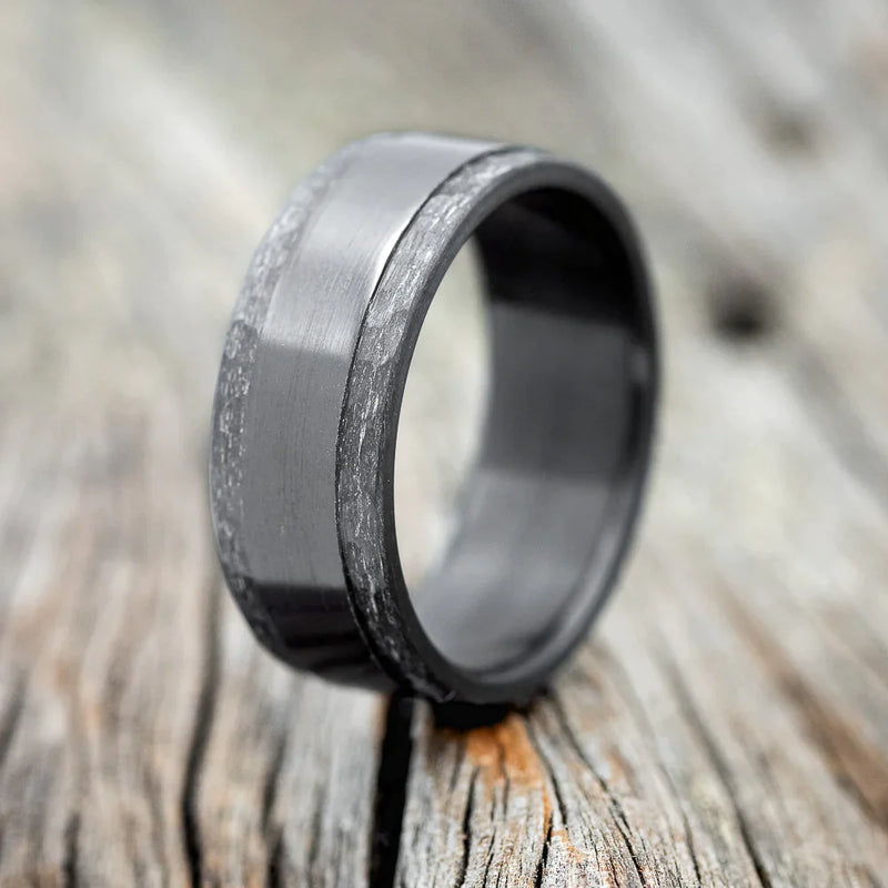 "SEDONA" - RAISED CENTER & HAMMERED EDGES WEDDING RING - BLACK ZIRCONIUM - SIZE 6-1