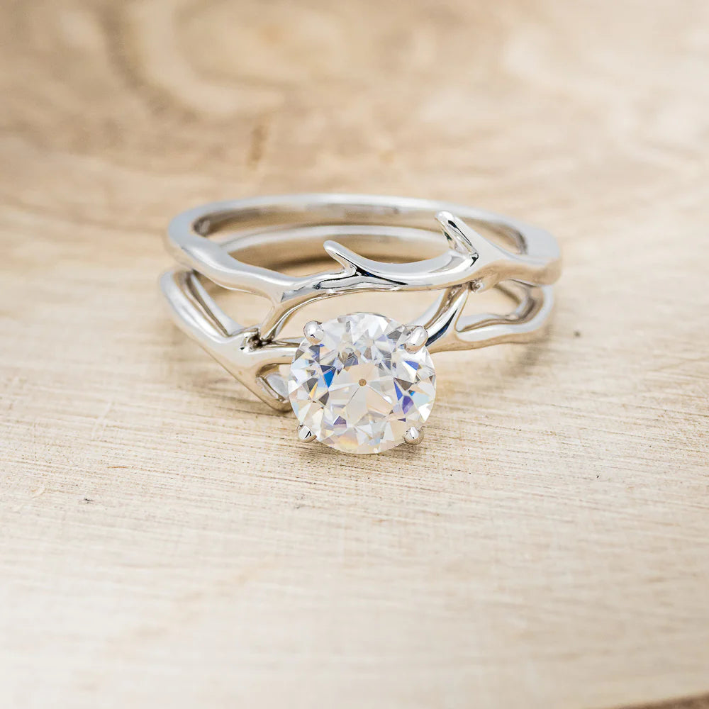 "ARTEMIS" - ROUND CUT MOISSANITE ENGAGEMENT RING WITH AN ANTLER STYLE STACKING BAND - 14K WHITE GOLD - SIZE 6-Staghead Designs