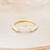 "MELODY" - V-SHAPED TRACER WITH DIAMONDS - 14K YELLOW GOLD - SIZE 5 3/4-4