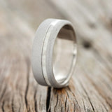 "VERTIGO" - ANTLER WEDDING BAND WITH SANDBLASTED FINISH - TITANIUM - SIZE 9-1