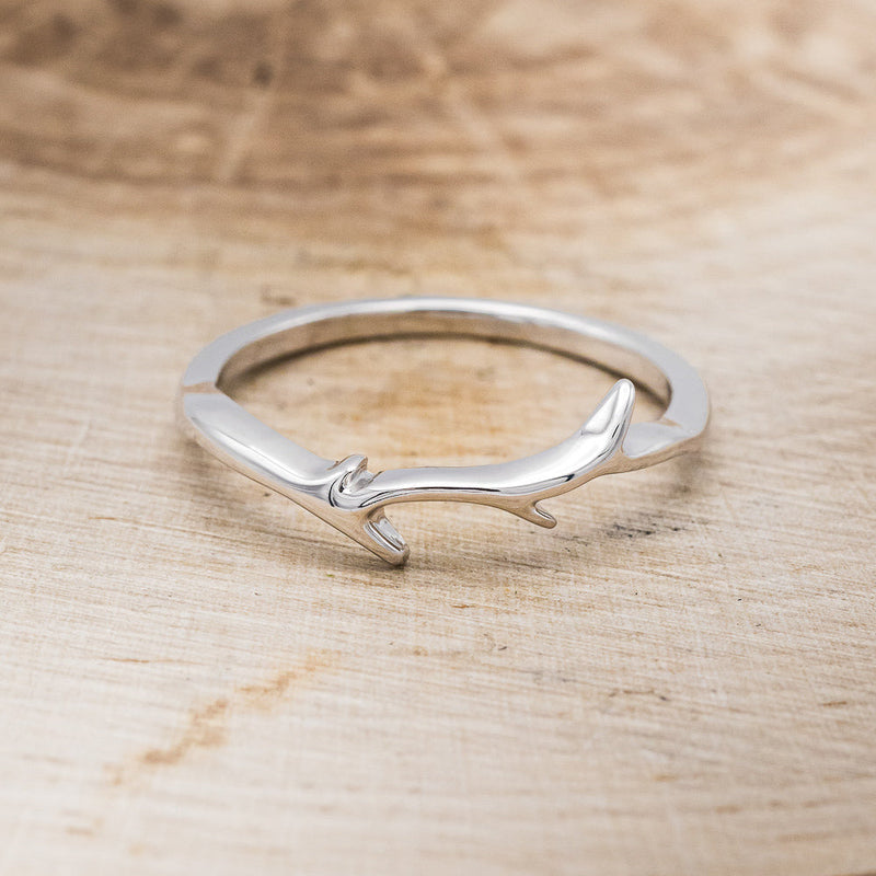 "ARTEMIS" - ANTLER STYLE STACKING BAND - 14K WHITE GOLD - SIZE 3