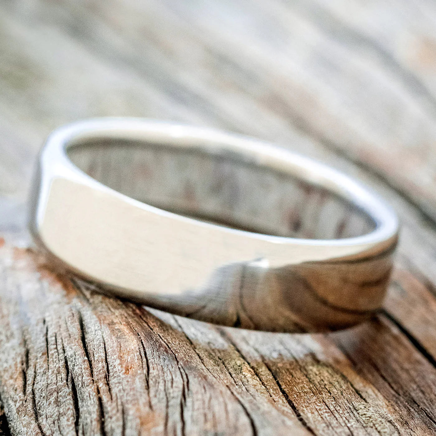 ANTLER LINED WEDDING BAND - 6MM - TITANIUM - SIZE 7 3/4-Staghead Designs