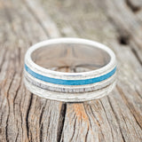"COSMO" - ANTLER & TURQUOISE WEDDING RING WITH A HAMMERED FINISH - SILVER - SIZE 10