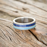 "RAPTOR" - LAPIS LAZULI & TURQUOISE WEDDING RING FEATURING A HAMMERED BAND