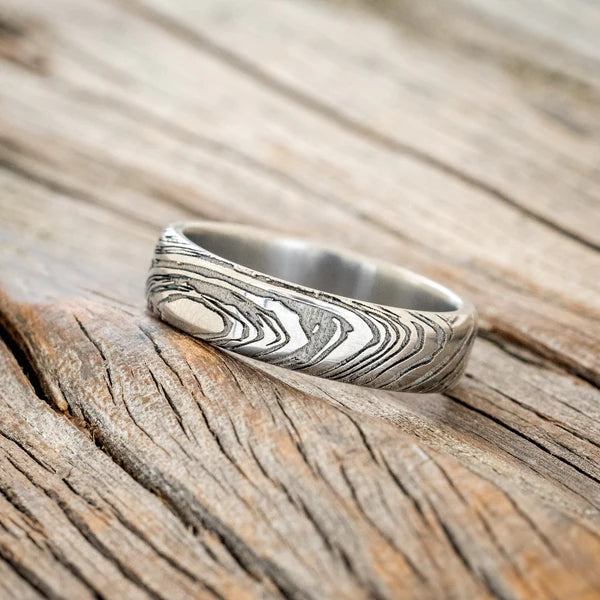 Men's Wedding Ring With A Woodgrain Pattern - Titanium - Size 9 1/2