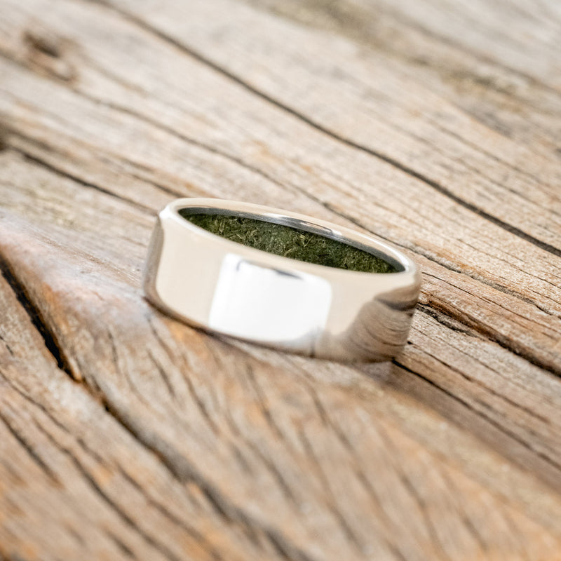 MOSS LINED WEDDING BAND-2