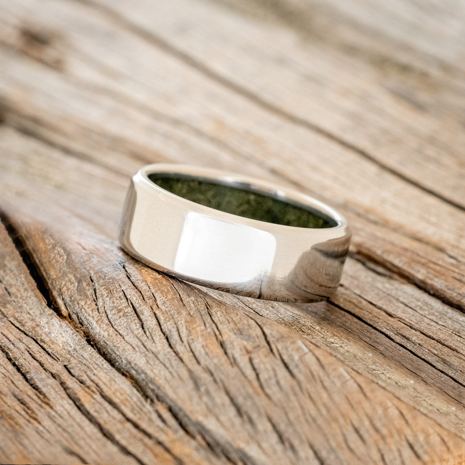 MOSS LINED WEDDING BAND-5
